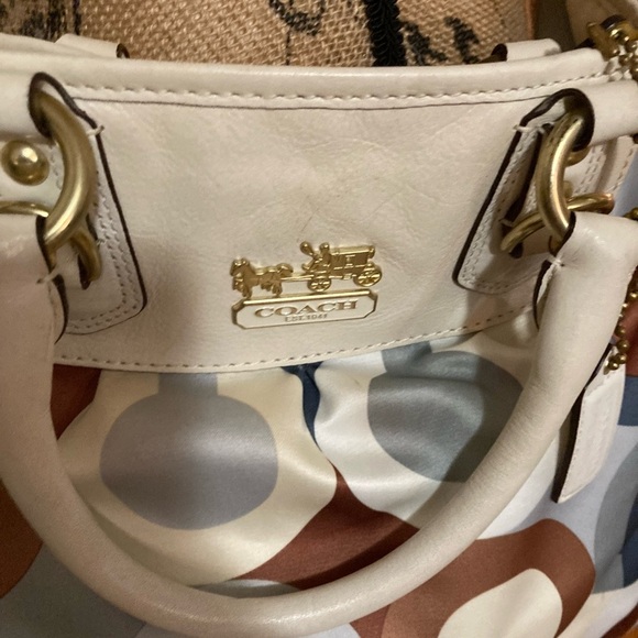 Coach 225 Madison Juliane style 12960 shoulderbag with matching wristlet Set - Picture 4 of 13